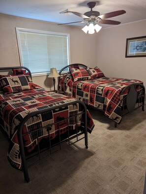 2 bedrooms, iron/ironing board, bed sheets