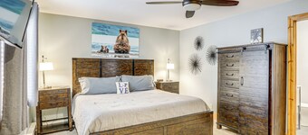 Newly Upgraded Avon Condo w/ Pool & Hot Tub Access