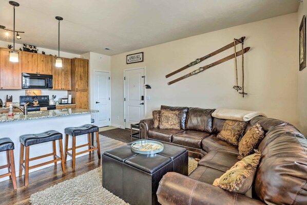 Apartment (3 Bedrooms) | Interior - Balcony & Grill: Mtn-view Retreat in Granby! (Granby)