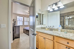 Apartment (3 Bedrooms) | Interior - Balcony & Grill: Mtn-view Retreat in Granby! (Granby)
