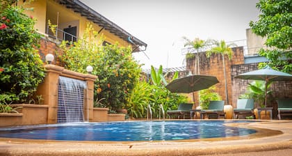 DEN HOTEL TOTONOU SIEM REAP