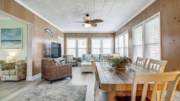 Rumah (6 Bedrooms) | Interior