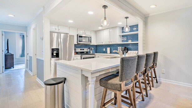 Unclassified image, 1 of 29, button - Charming Coastal Retreat: Central Location! (Wilmington)