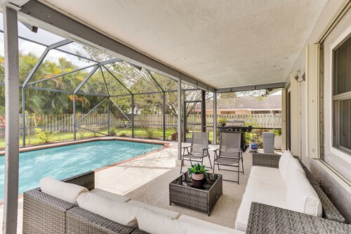 Wellington Vacation Rental: Private Saltwater Pool