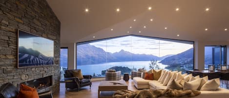 Smart TV, fireplace, stereo