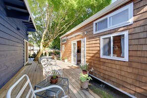 Interior - Modern Lynnwood Tiny House: 16 Mi to Seattle! (Lynnwood)