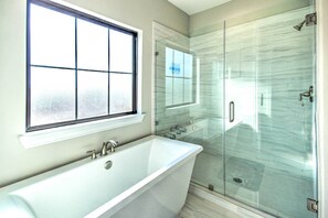 Bathroom - Chic Central Houston Home w/ Rooftop Deck! (Houston)