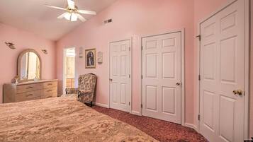 Apartment (1 Bedroom) | Interior