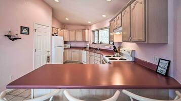 Apartment (1 Bedroom) | Interior