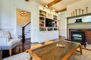 House (4 Bedrooms) | Interior