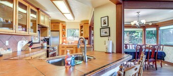 Enchanting Coos Bay Sanctuary w/ Lush Views!