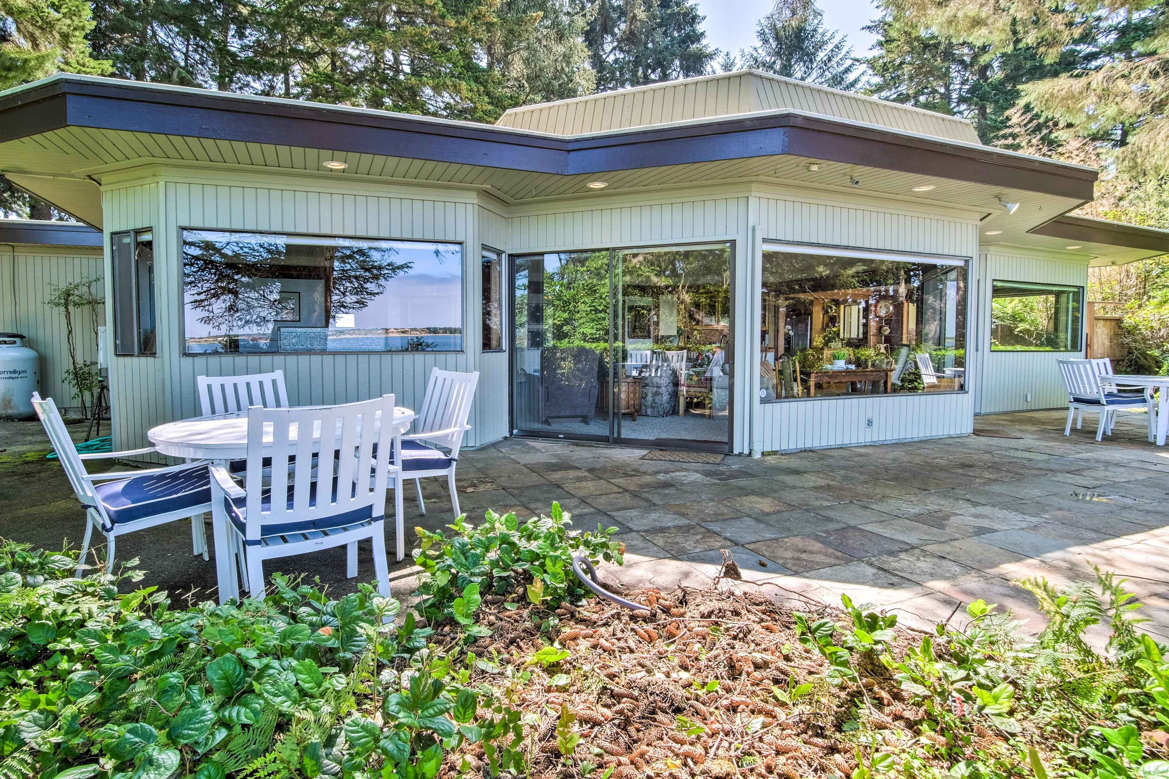 المنشأة من الداخل