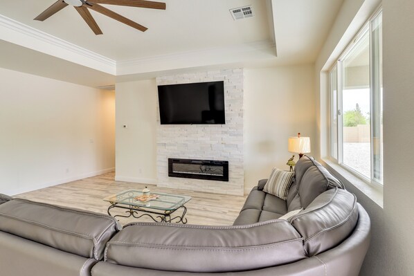 House (3 Bedrooms) | Interior