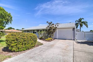 Interior - Pet-friendly Sebastian Home on Lake; Golf Nearby (Sebastian)