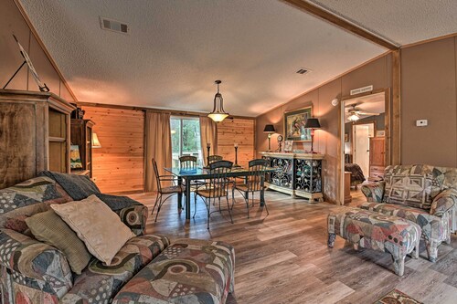 Quiet Pet-friendly Silver Springs Escape!