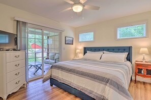 Cottage (2 Bedrooms) | Interior - Updated Cottage at Lake Junaluska Golf Course! (Waynesville)