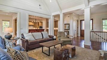 Rumah (5 Bedrooms) | Interior