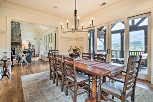 House (5 Bedrooms) | Interior
