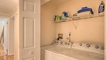 House (3 Bedrooms) | Bahagian dalam