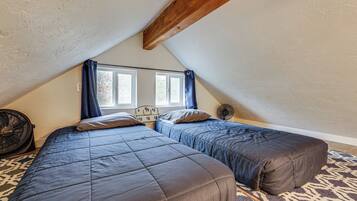 House (1 Bedroom) | Interior