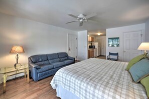 Apartment (1 Bedroom) | Interior