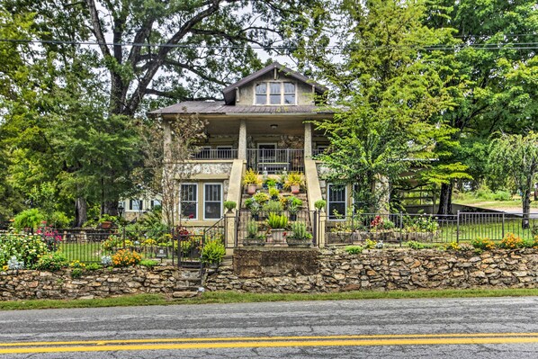 House (5 Bedrooms) | Front of property