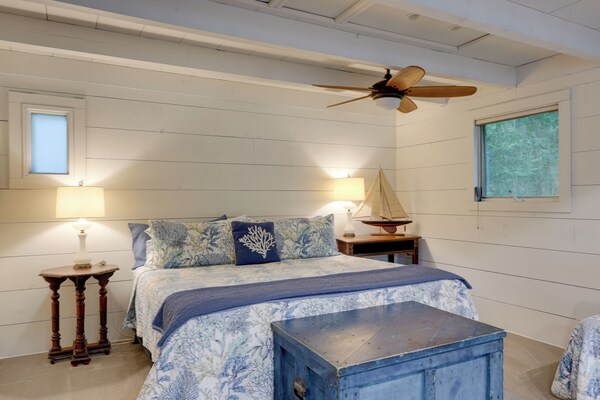 'Nantucket Cottage' W/ Fishing Dock + Sunsets - Amelia Island, FL