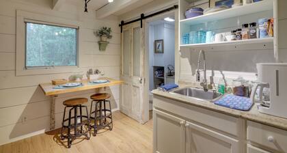 'nantucket Cottage' w/ Fishing Dock + Sunsets