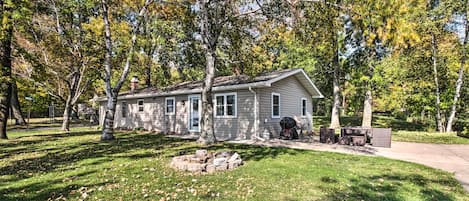 House (3 Bedrooms) | Front of property