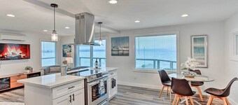 Tacoma 'dash Point Beach Cabin' w/ Balcony!