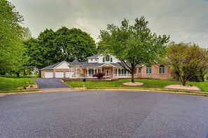 House (5 Bedrooms) | Front of property