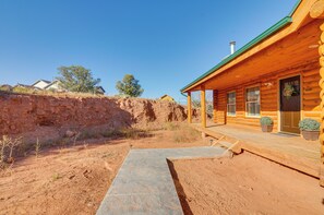 House (2 Bedrooms) | Interior - 'the Cliffrose Cabin' - Hike, Relax, Explore! (Kanab)