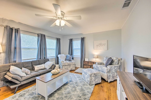 House (2 Bedrooms) | Front of property