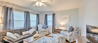 Longview Vacation Rental Home: 4 Mi to Dtwn