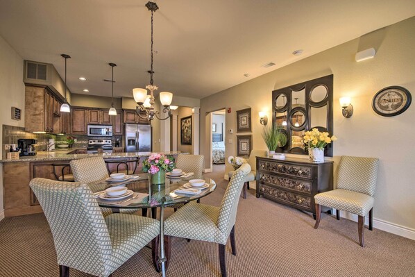 Apartment (3 Bedrooms) | Interior - Cozy Holiday Getaway: Branson Condo 3 Mi to Dtwn! (Branson)