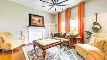 House (2 Bedrooms) | Front of property