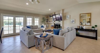 Palm Desert Oasis w/ Hot Tub < 1 Mi to Golf!