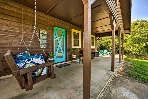 House (2 Bedrooms) | Interior - Broken Bow Retreat w/ Large Yard + Fire Pit! (Broken Bow)