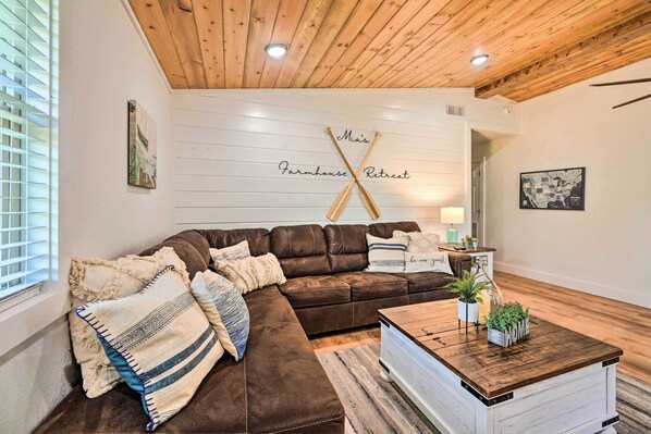 House (2 Bedrooms) | Interior - Broken Bow Retreat w/ Large Yard + Fire Pit! (Broken Bow)