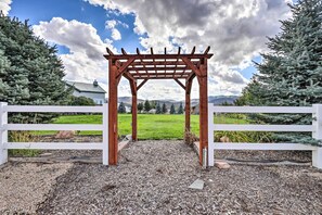House (5 Bedrooms) | Interior - Luxe Heber City Cabin + Hot Tub & Guest House (Heber City)