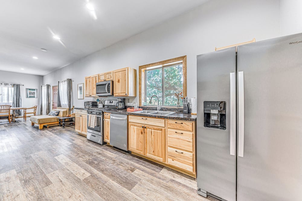 Modern Mtn Home w/ Sports Court, Near Alto Lake! - White Oaks, NM