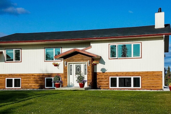 Fairbanks Alaskan Abode ~ 1 Mile To Pioneer Park! - Fairbanks, AK