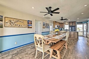 單棟房屋 (4 Bedrooms) | 內部