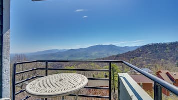 Apartment (0 Bedroom) | Interior