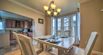 1 Block to Bridge Street: Lake Erie Vacation Home!