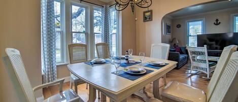 Talo (3 Bedrooms) | Ruokailu