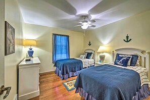 5 habitaciones, escritorio y espacio para trabajar con laptop 