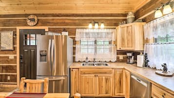 House (1 Bedroom) | Interior