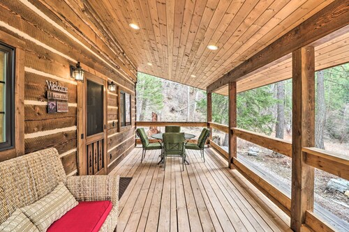 Reconnect With Nature at Timber Creek Cabin!