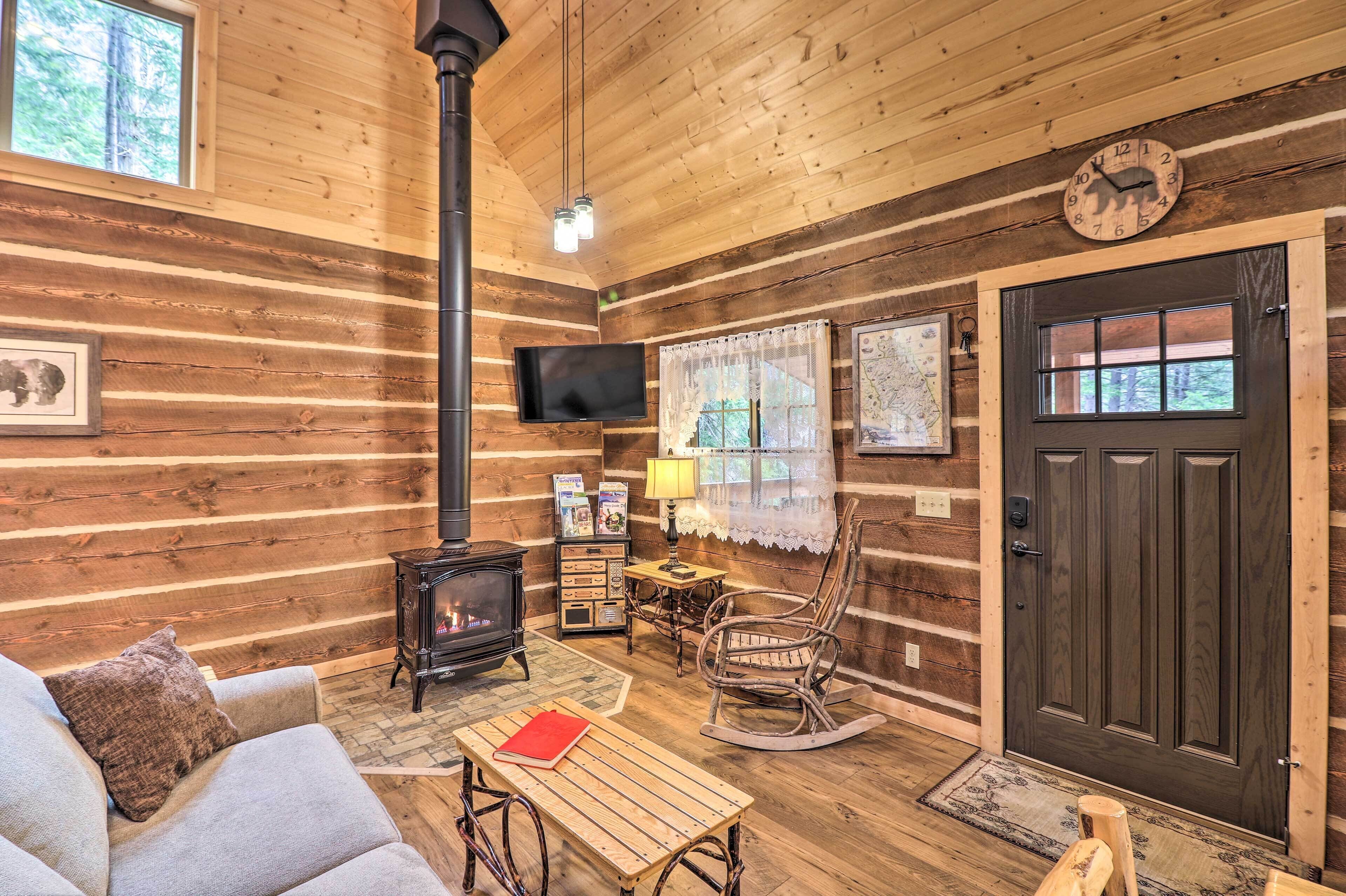 House (1 Bedroom) | Interior